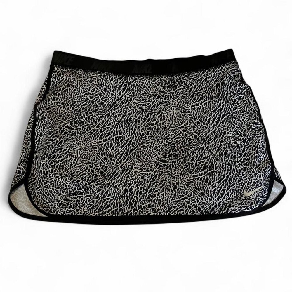 Nike Dri-Fit Black & White Golf Tennis Athletic Workout Flip Skort